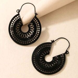 Beautiful Black Earrings